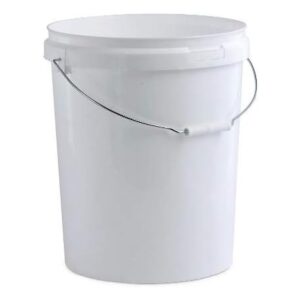Plastic Buckets with Lid & Metal Handle Arm