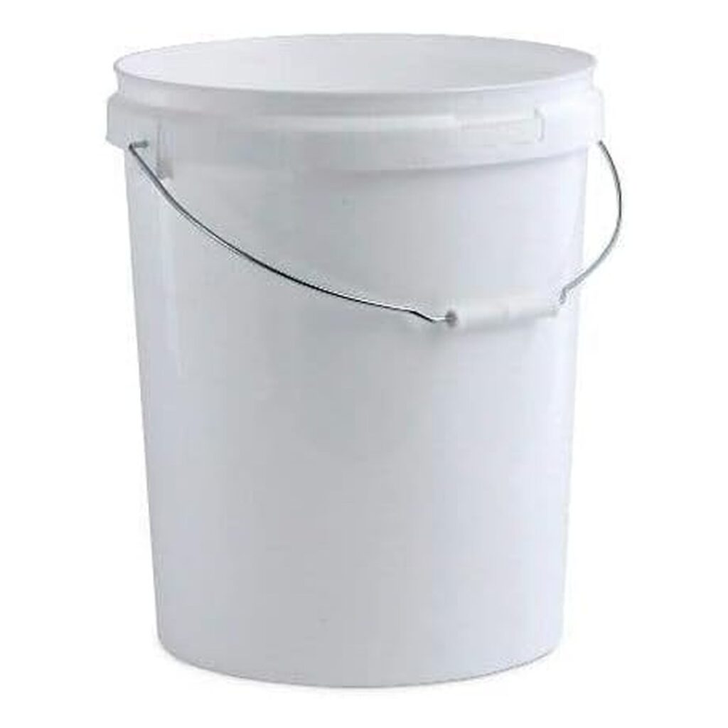 UK Grow White Heavy Duty Round Bucket with Lid